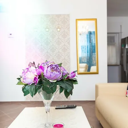 Karma House * Matera
